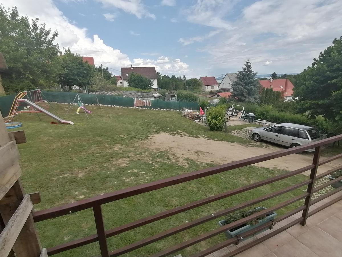 Kekturas-Tora Nyilo Badacsonyi Privat Berlemeny Appartement Badacsonytomaj Buitenkant foto