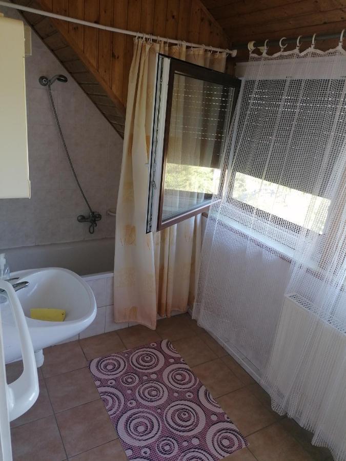 Kekturas-Tora Nyilo Badacsonyi Privat Berlemeny Appartement Badacsonytomaj Buitenkant foto