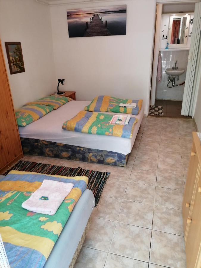 Kekturas-Tora Nyilo Badacsonyi Privat Berlemeny Appartement Badacsonytomaj Buitenkant foto