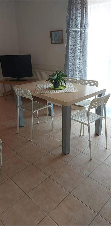 Kekturas-Tora Nyilo Badacsonyi Privat Berlemeny Appartement Badacsonytomaj Buitenkant foto